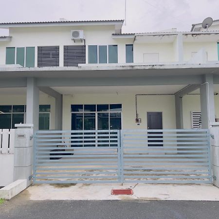 Noor Homestay Paddy View Кангар Екстер'єр фото